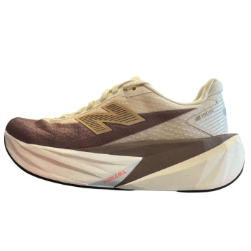 New Balance Rebel V5