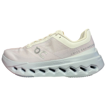 ON Running Cloudsurfer Next