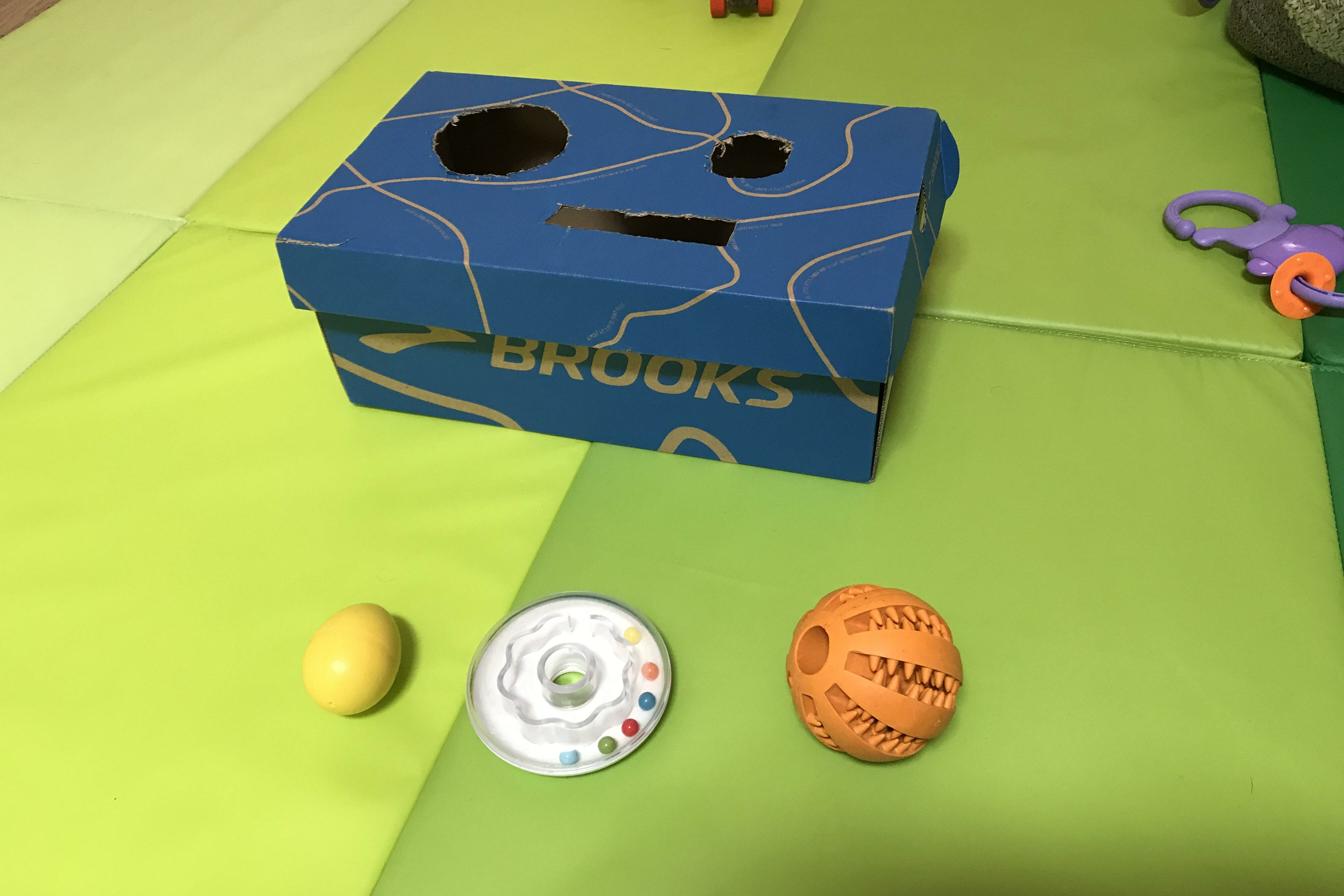 juguete casero juguete con caja de zapatos